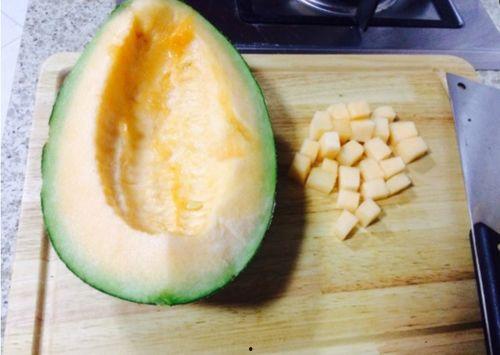 鸭可以吃哈密瓜吗视频,揭秘鸭与哈密瓜的奇妙邂逅